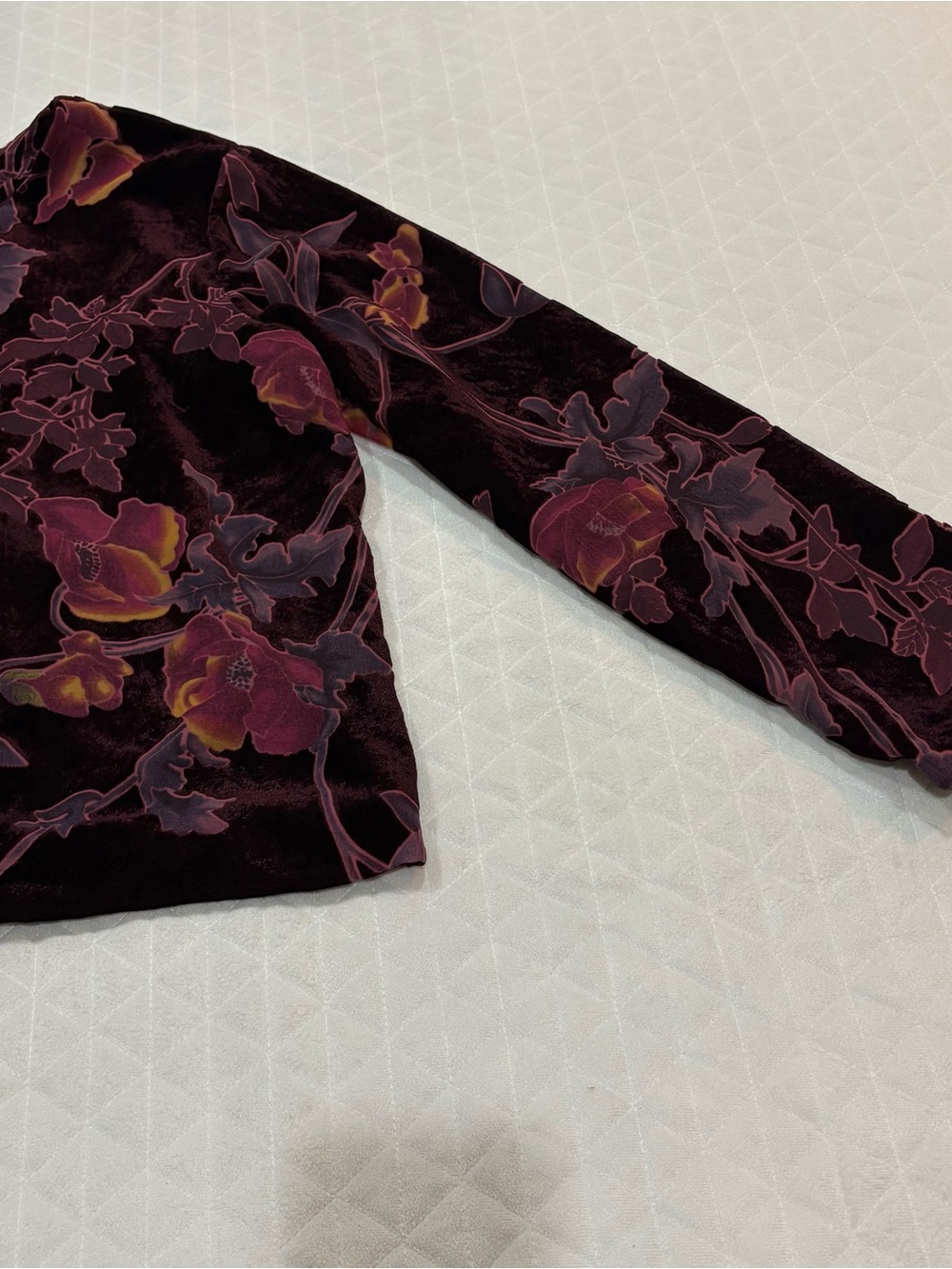 VTG Coldwater Creek Button Down Top Sz L Burgundy Pink Velvet Burnout Long Sleev - Picture 6 of 15